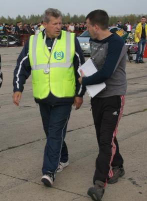 Отец и сын Крючковы